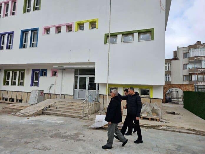 İl Müdürü Selehattin Kal Bandırma ve Manyas’ta Eğitim Kurumlarında İncelemelerde Bulundu