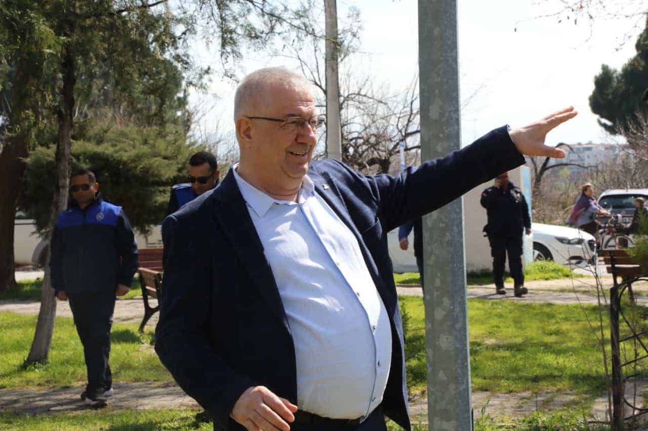 Başkan Mehmet Ertaş, Edremit’te Devam Eden Çalışmaları Mahallelerde İnceledi