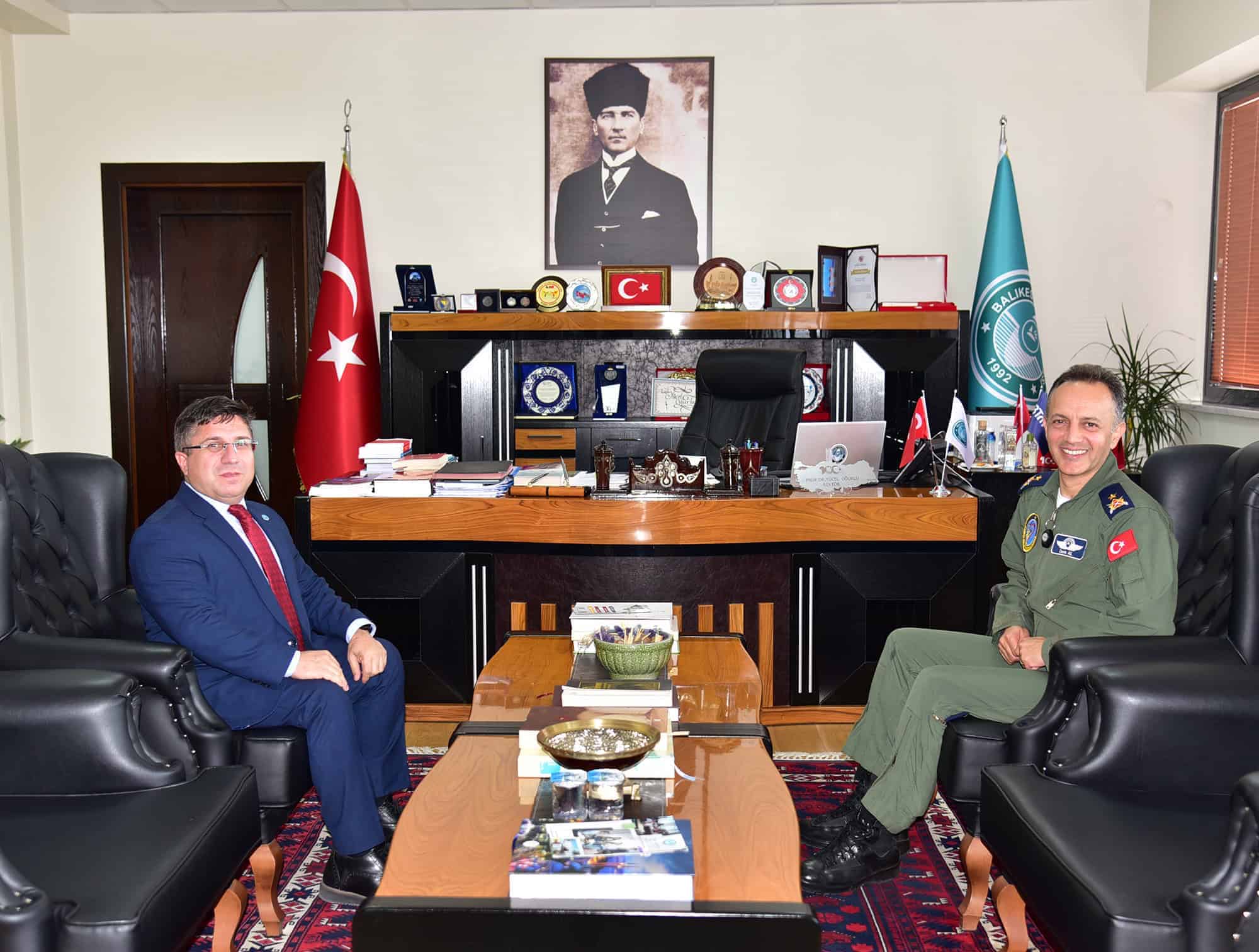 Tuğgeneral Cenk Al’dan Balıkesir Üniversitesi Rektörü Prof. Dr. Yücel Oğurlu’ya İade-i Ziyaret