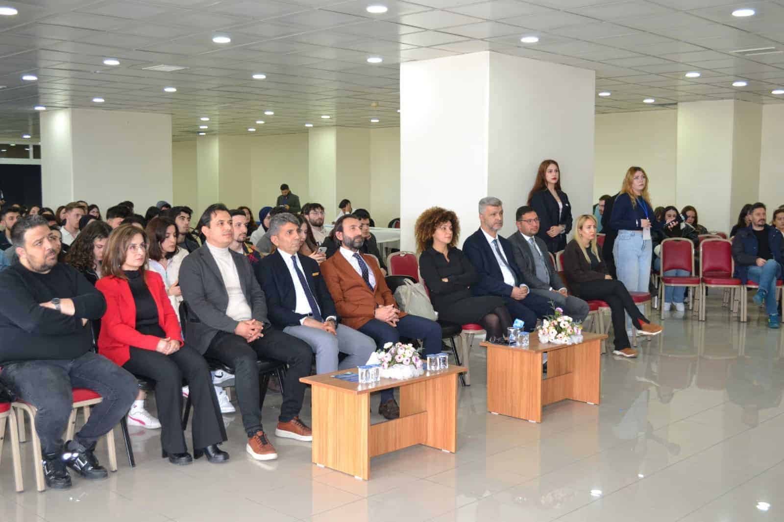 Balıkesir Üniversitesi’nde Uluslararası Ticaret ve Çin ile İş Yapma Paneli Gerçekleştirildi