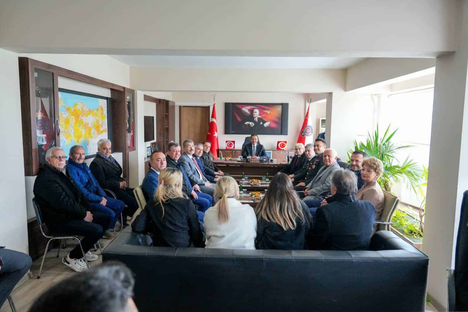 Burhaniye’de Ramazan Bayramı’nda Geleneksel Bayramlaşma Töreni Düzenlendi