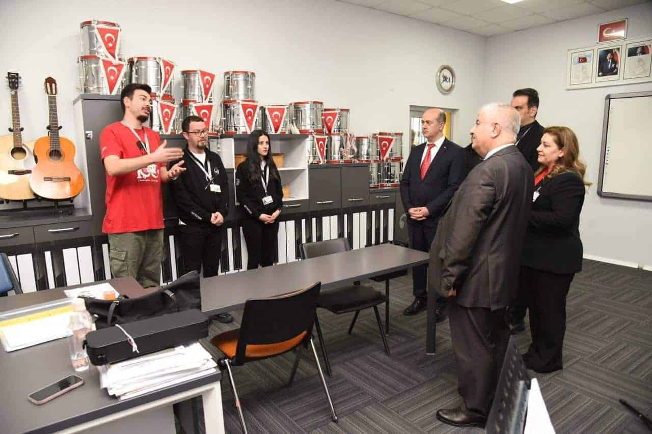 İl Millî Eğitim Müdürü Selehattin Kal, Özel Açı Kolejinde Eğitim Faaliyetlerini İnceledi