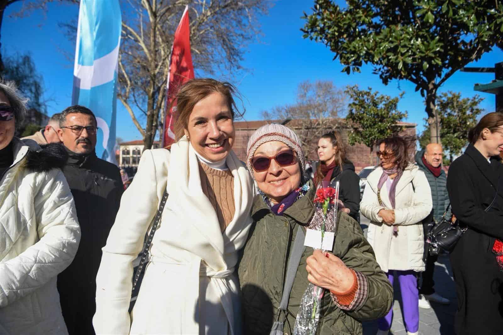 Balıkesir’de Kadın Emeği Çarşısı 8 Mart’ta Vatandaşların Ziyaretine Açıldı