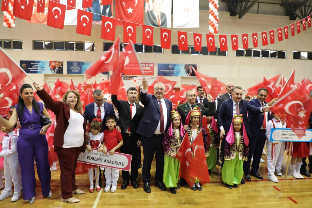 Edremit’te 23 Nisan Ulusal Egemenlik ve Çocuk Bayramı Renkli Etkinliklerle Kutlanacak