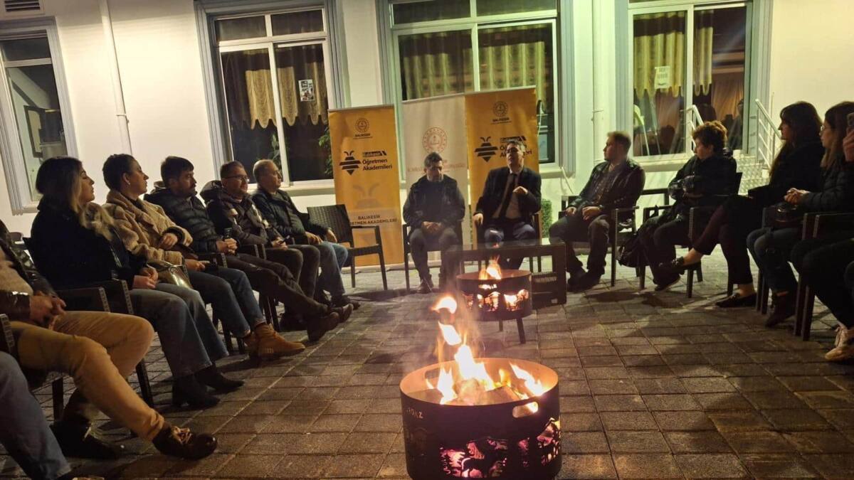 Balıkesir’de Türk Destanlarıyla Tarihe Yolculuk: Öğretmenler Akademisi’nde Kültürel Buluşma