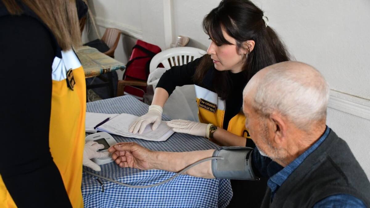 Balıkesir’de Yaşlı ve Engellilere Evde Bakım ile Yakın Berber Hizmetleri Artarak Sürüyor