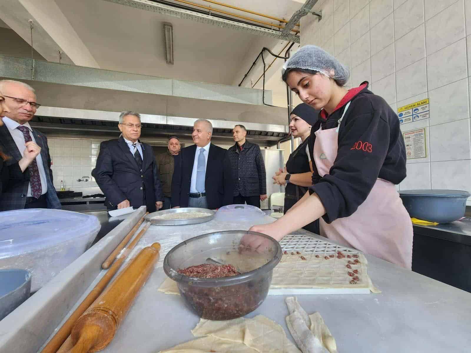Balıkesir Borsa İstanbul MTAL’de Üretim Odaklı Eğitim Yerinde İncelendi